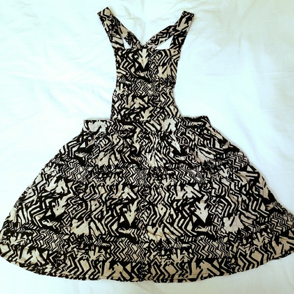 Love Ari Dresses & Skirts - Love Ari tiki Pinafore Dress